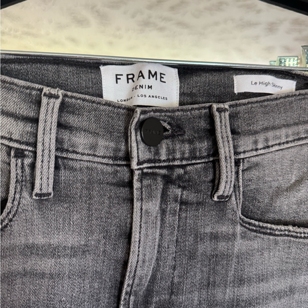 FRAME Grey Skinny Jeans High Rise Designer Denim Model Off Duty Chic Stretch Fit - Picture 6 of 12
